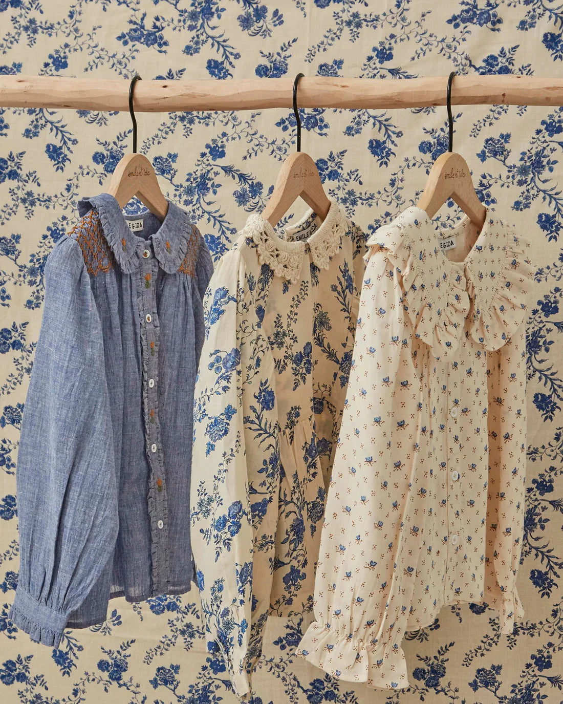 EMILE ET IDA LAZULI BLOUSE / BLUE FLOWERS