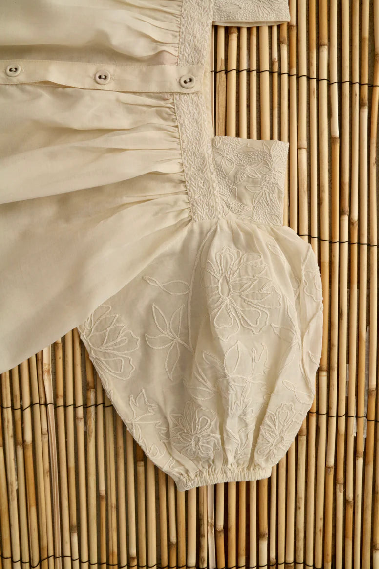 BONJOUR DIARY EMBROIDERED LONG BLOUSE / IVORY