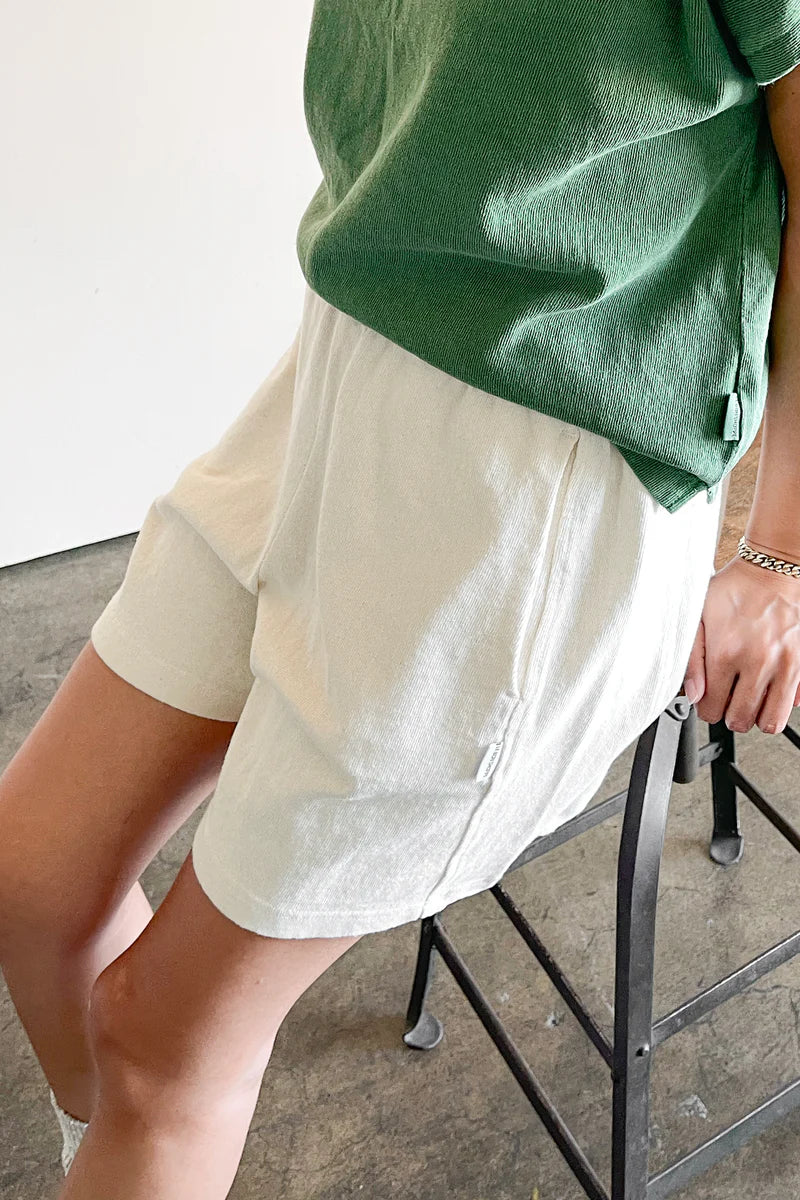 LE BON SHOPPE FLARED BASKETBALL SHORTS / NATUREL