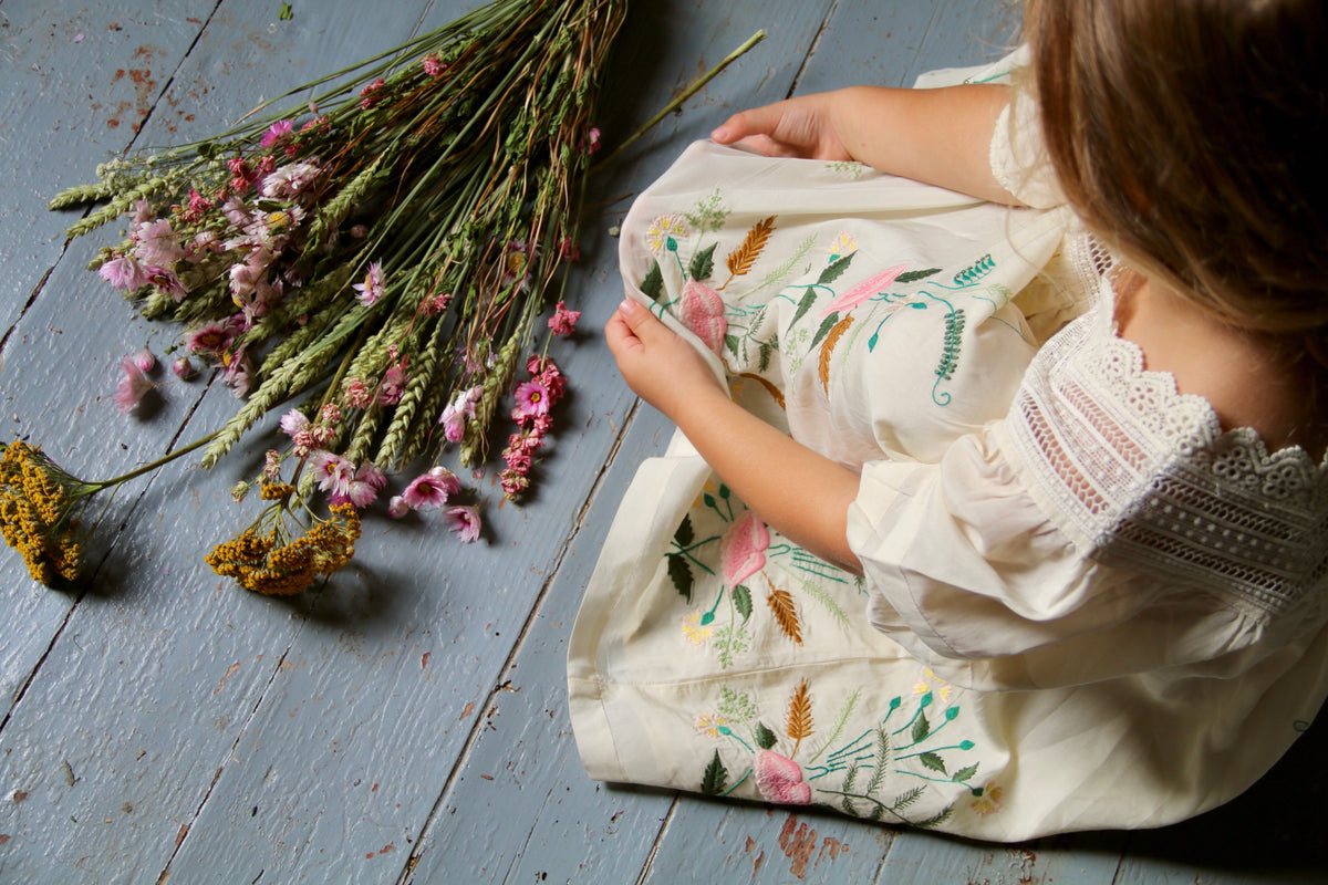 BONJOUR DIARY EMBROIDERED GARDEN DRESS / IVORY