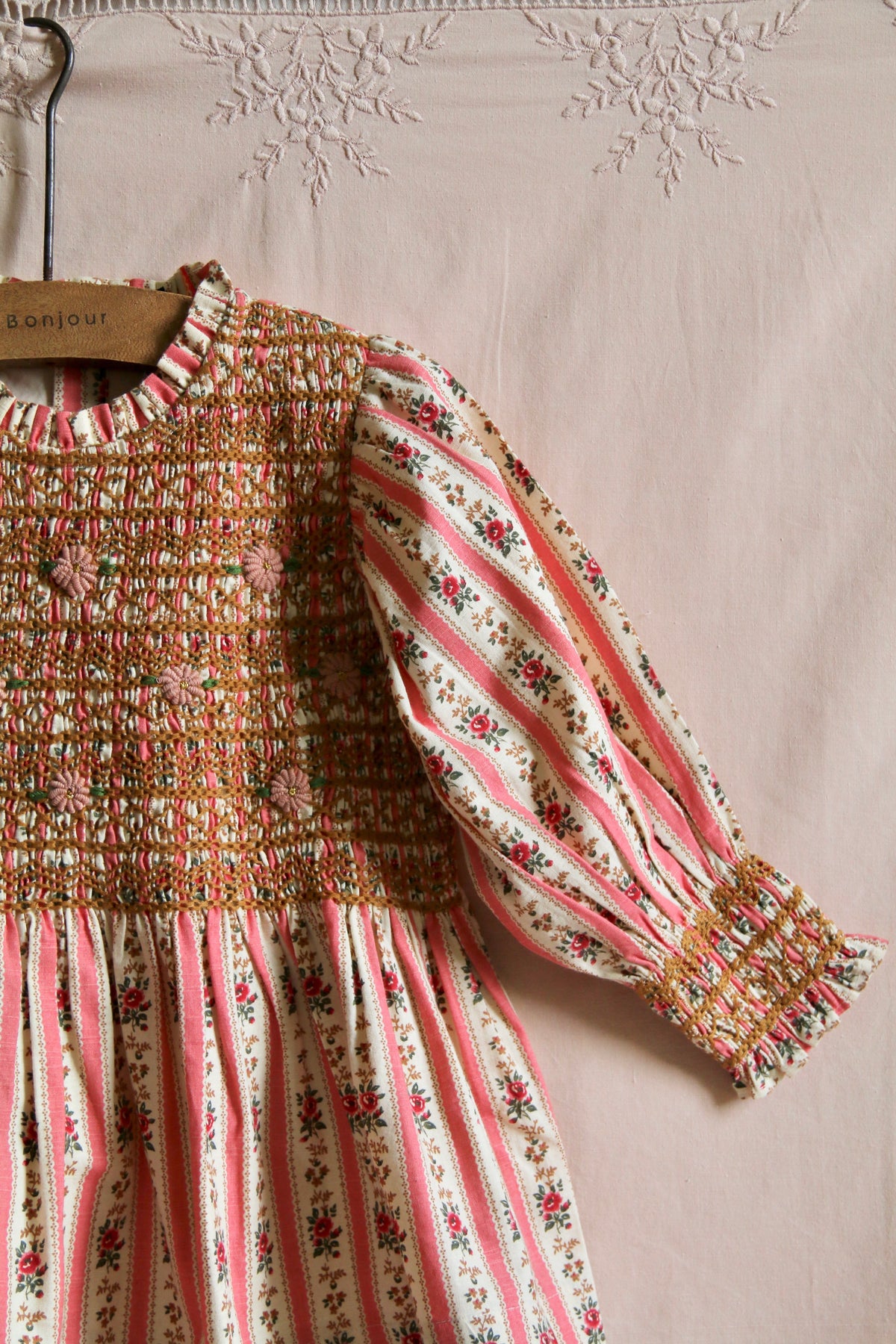 BONJOUR DIARY HANDSMOCK BLOUSE / TAPESTRY PINK STRIPE