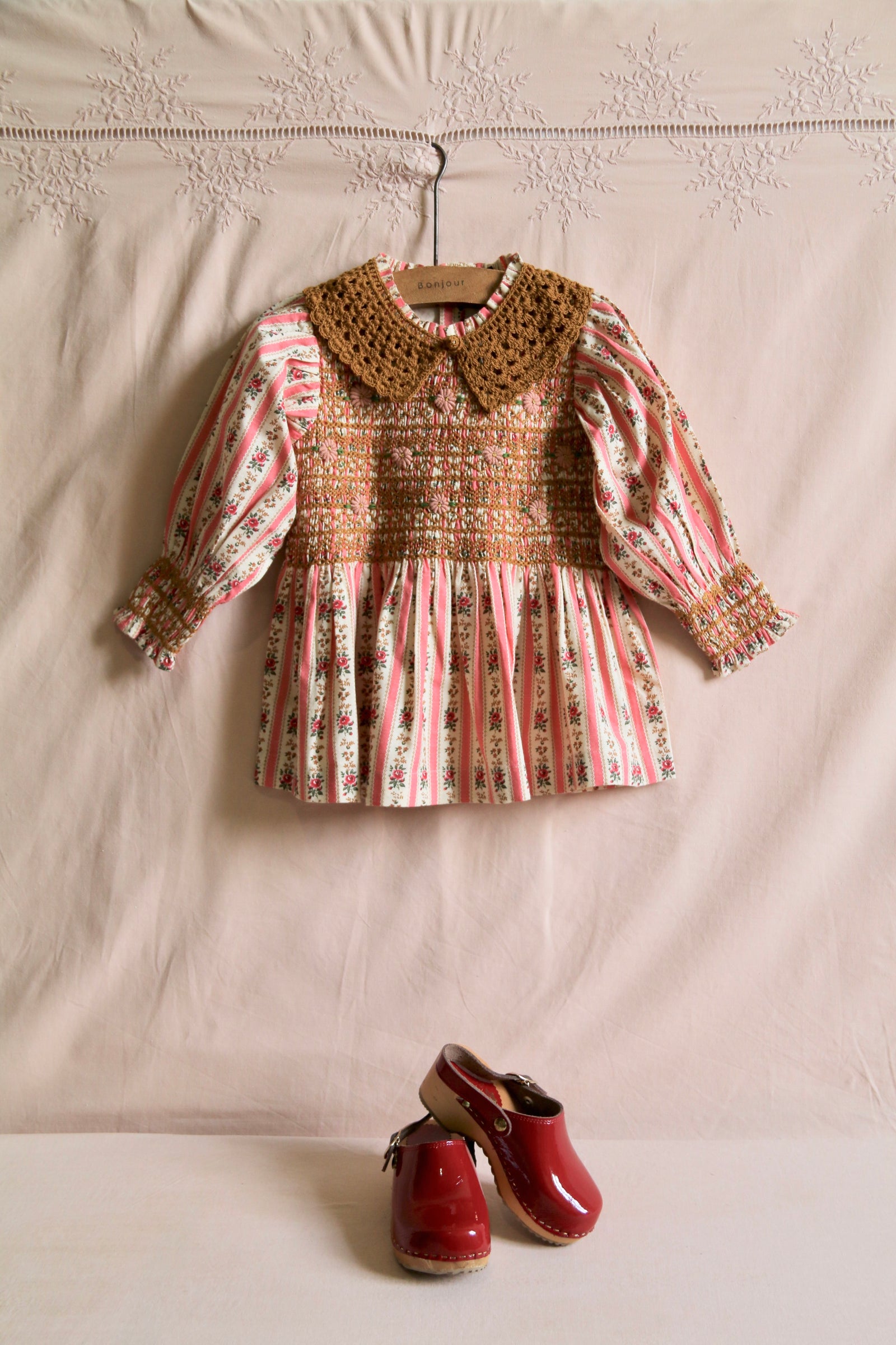 BONJOUR DIARY HANDSMOCK BLOUSE / TAPESTRY PINK STRIPE