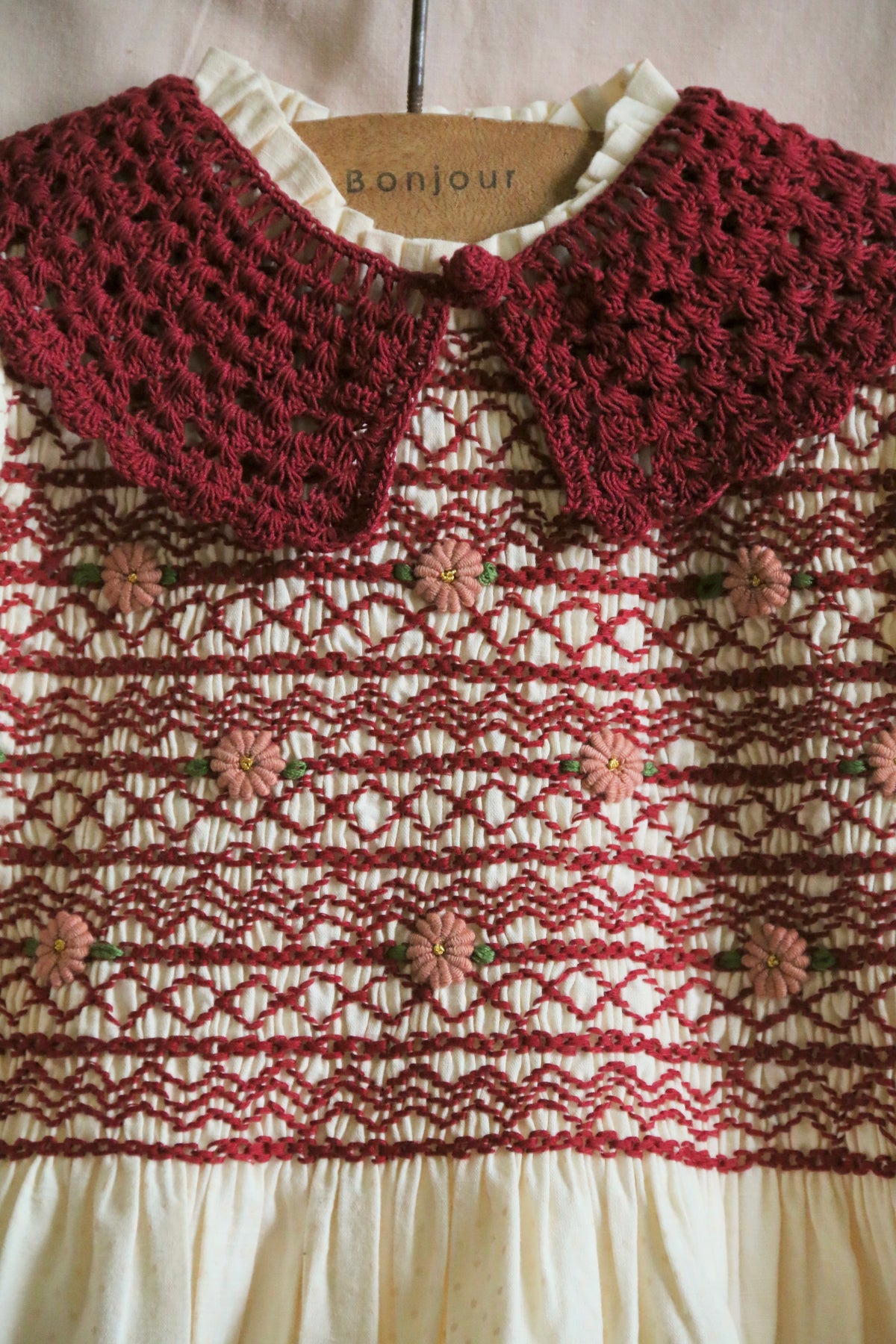 BONJOUR DIARY HANDSMOCK BLOUSE / IVORY POLKA DOT