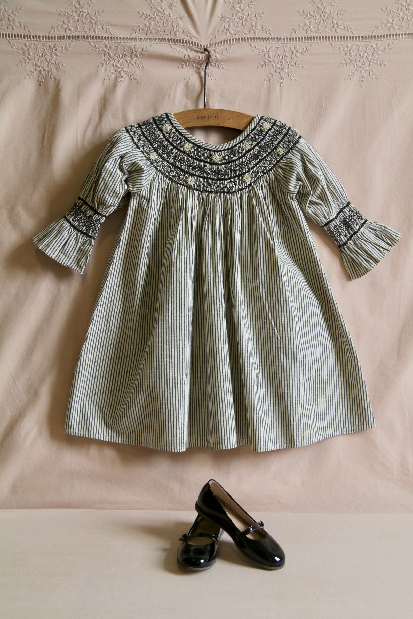 BONJOUR DIARY DRESS / BLACK STRIPE