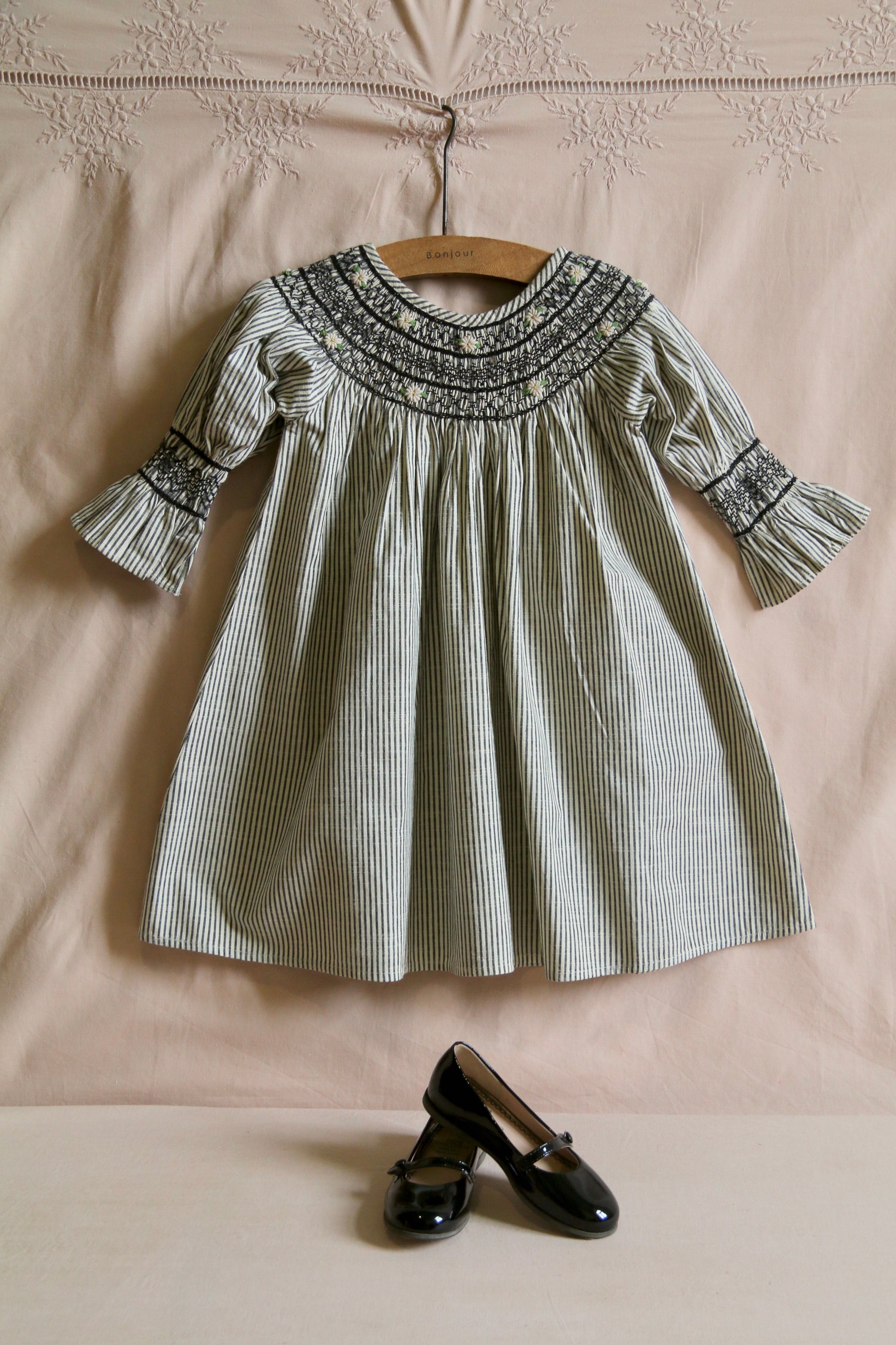 BONJOUR DIARY DRESS / BLACK STRIPE