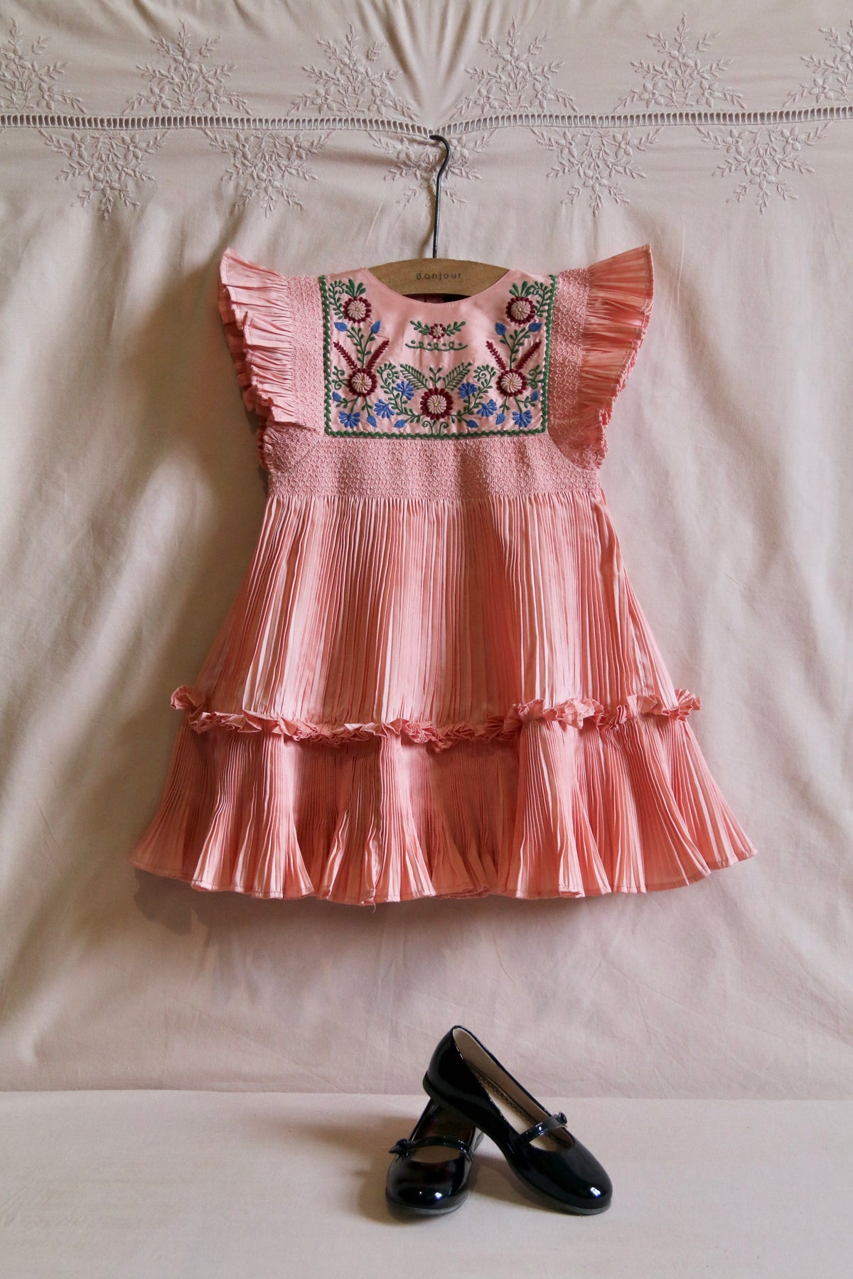 BONJOUR DIARY pleated taffeta embroidered dress / PINK