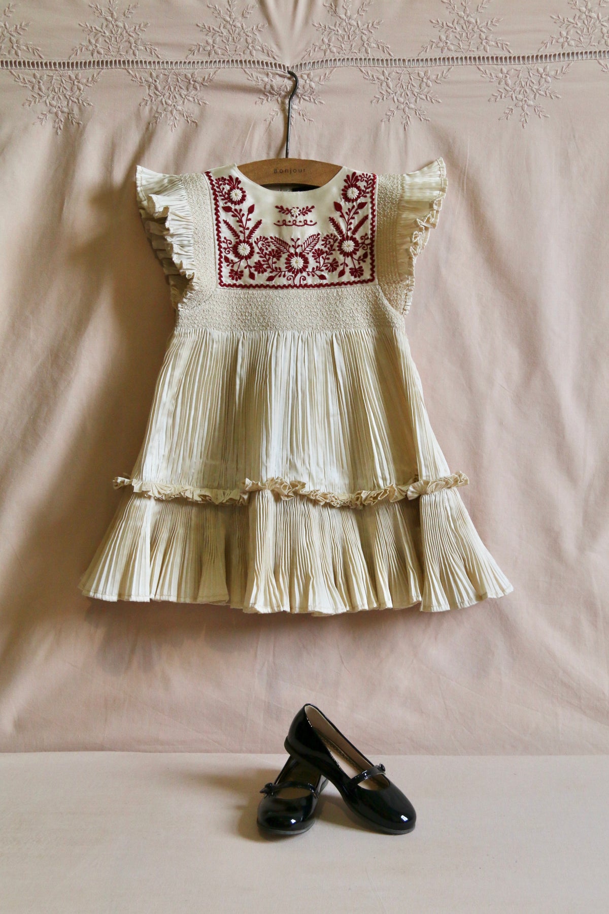 BONJOUR DIARY Ivory pleated taffeta embroidered dress