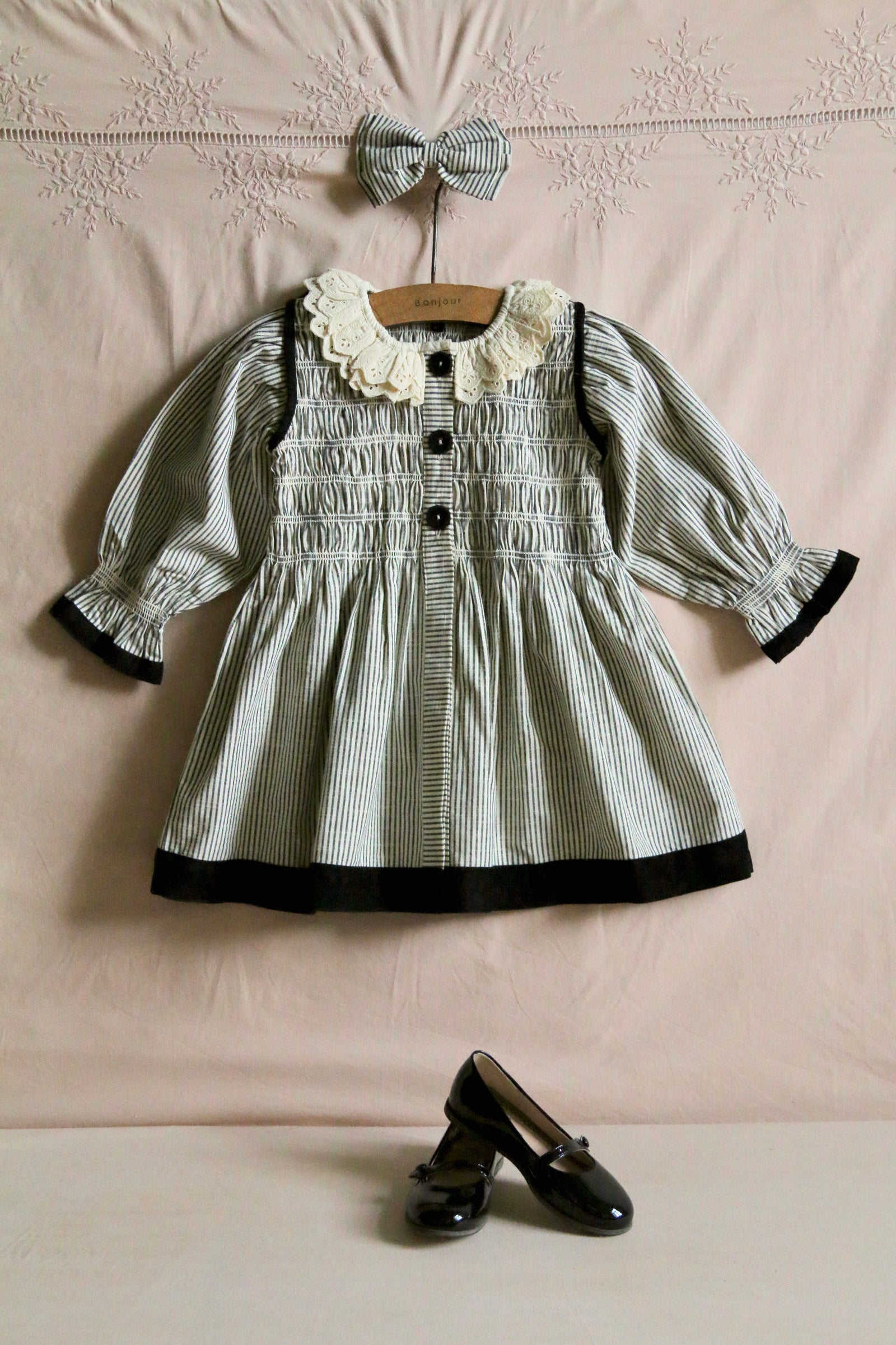 BONJOUR DIARY TUNIQUE W/ HAIR CLIP / BLACK STRIPE