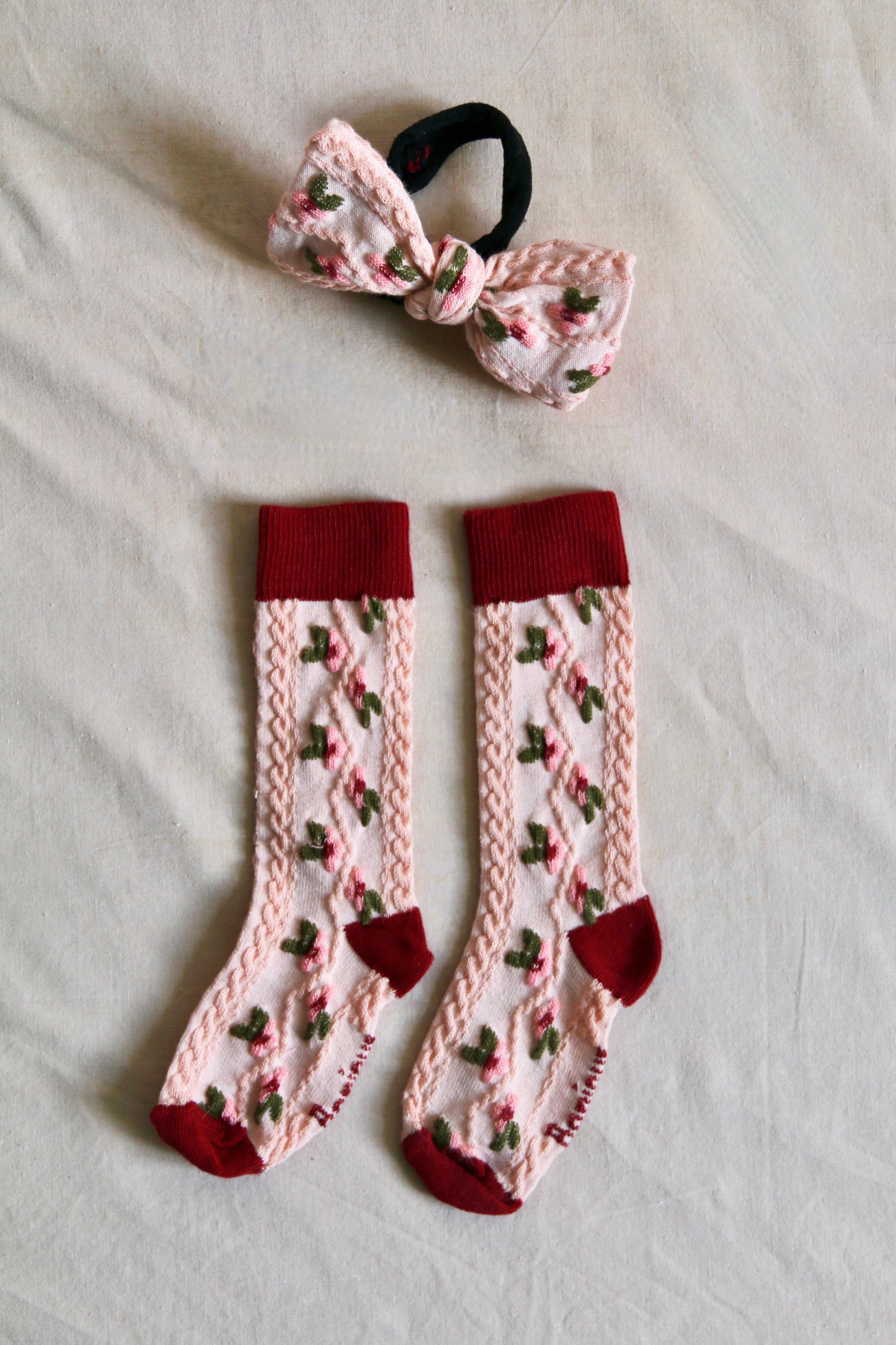 BONJOUR DIARY SOCKS / Farandole PINK socks + matching hair knot