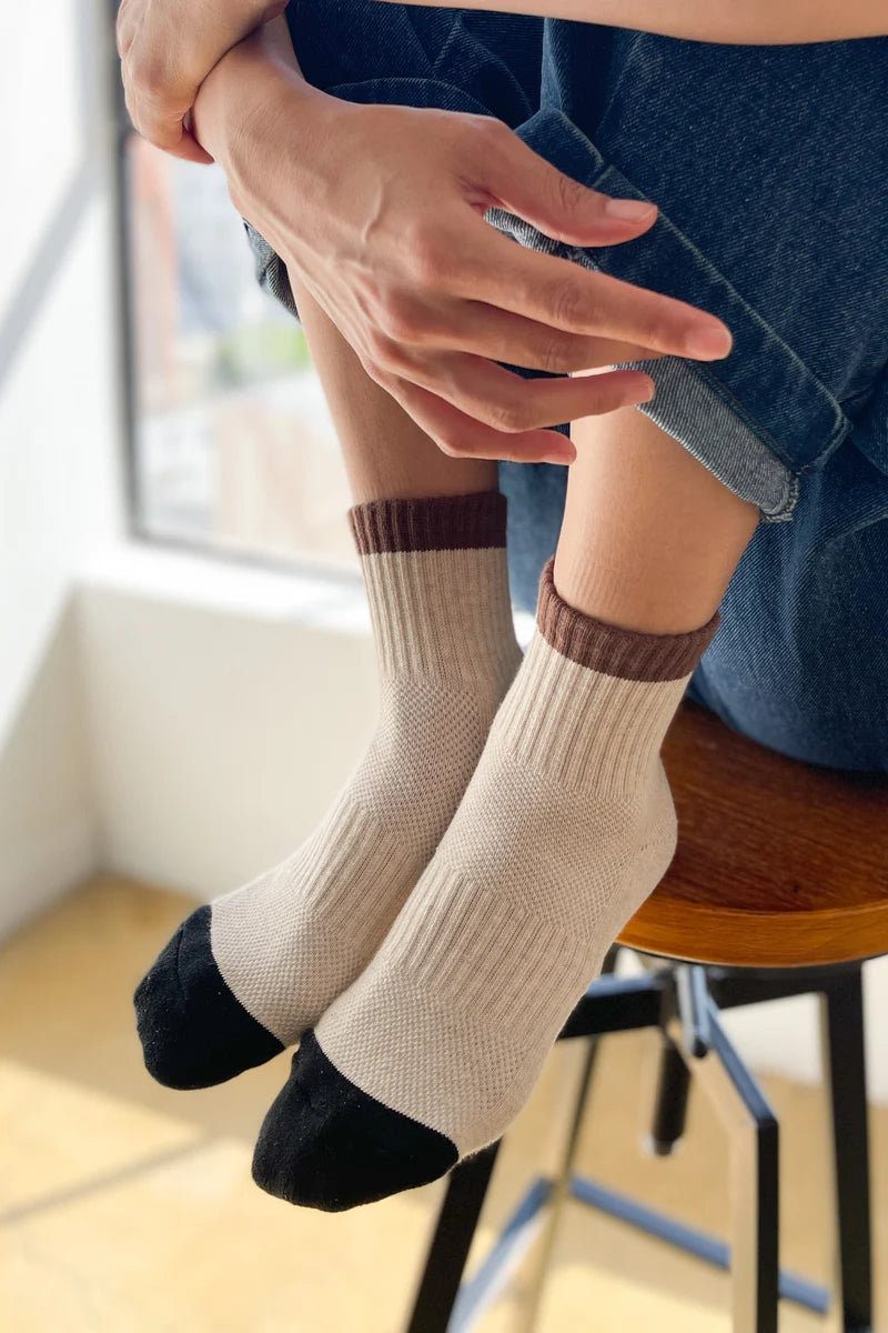 LE BON SHOPPE Color Block Girlfriend Socks / Black Coffee