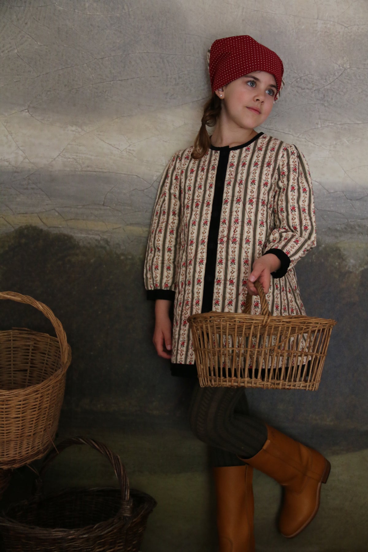 BONJOUR DIARY COAT DRESS + SCARF / KHAKI STRIPE TAPESTRY