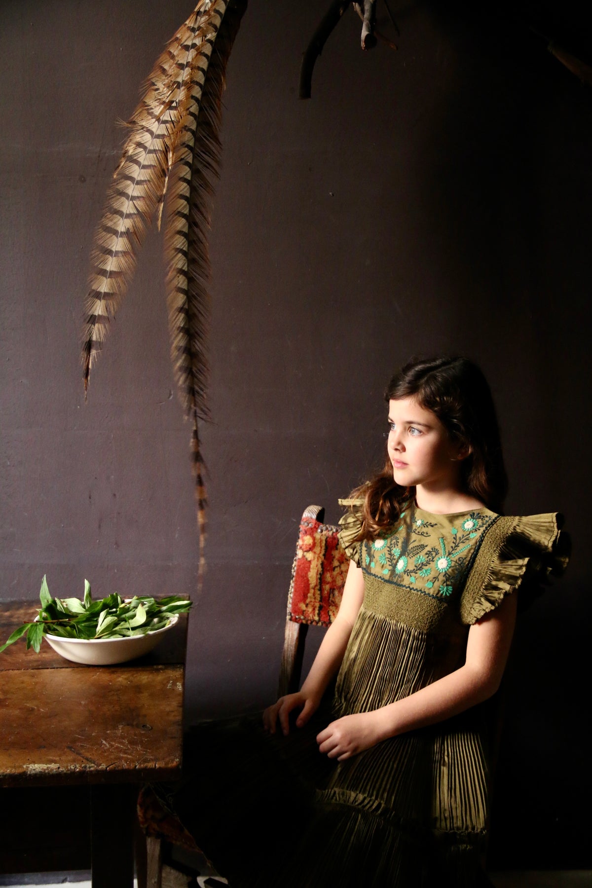 BONJOUR DIARY pleated taffeta embroidered dress / KHAKI