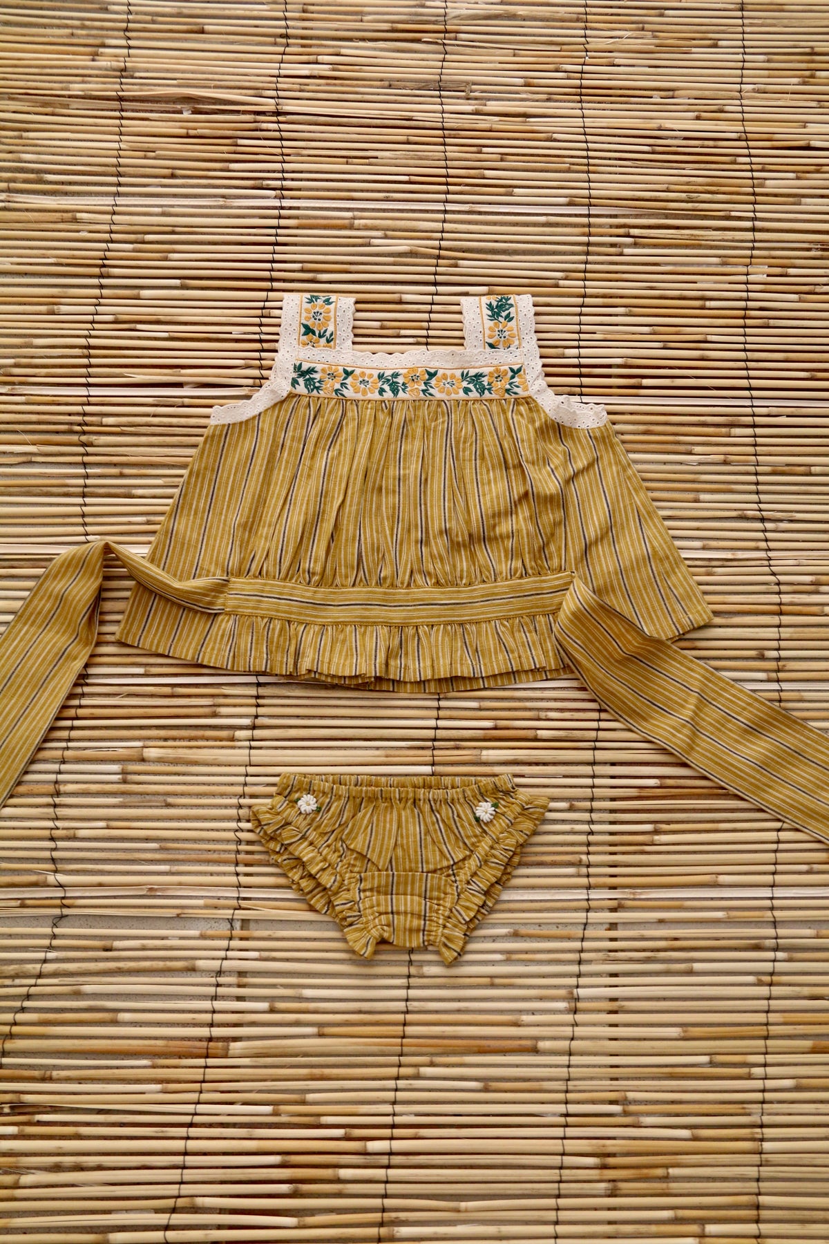 BONJOUR DIARY CURRY STRIPED TOP + PANTY SET