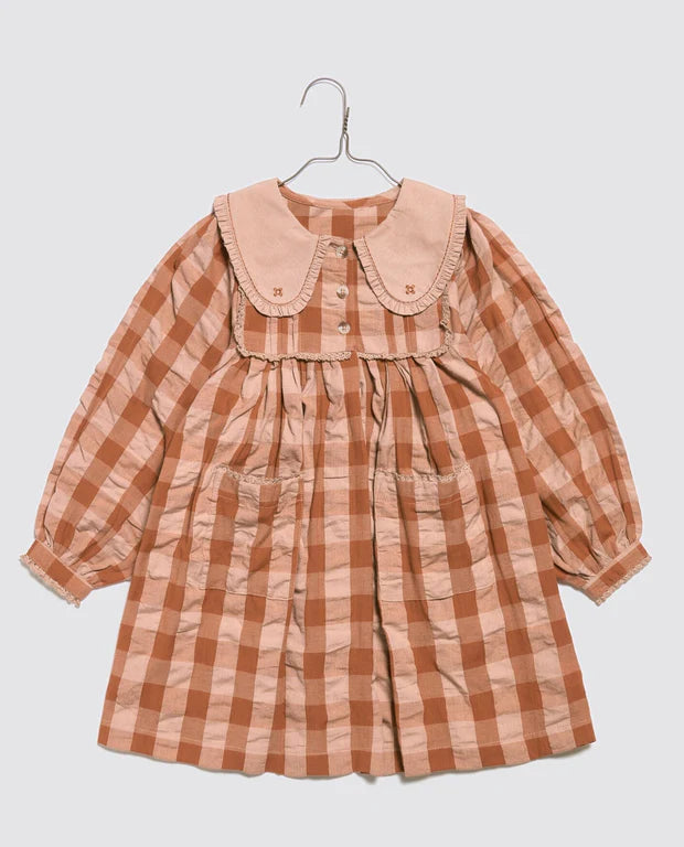 LITTLE COTTON CLOTHES LOTTIE DRESS / SEERSUCKER GINGHAM RUSSET