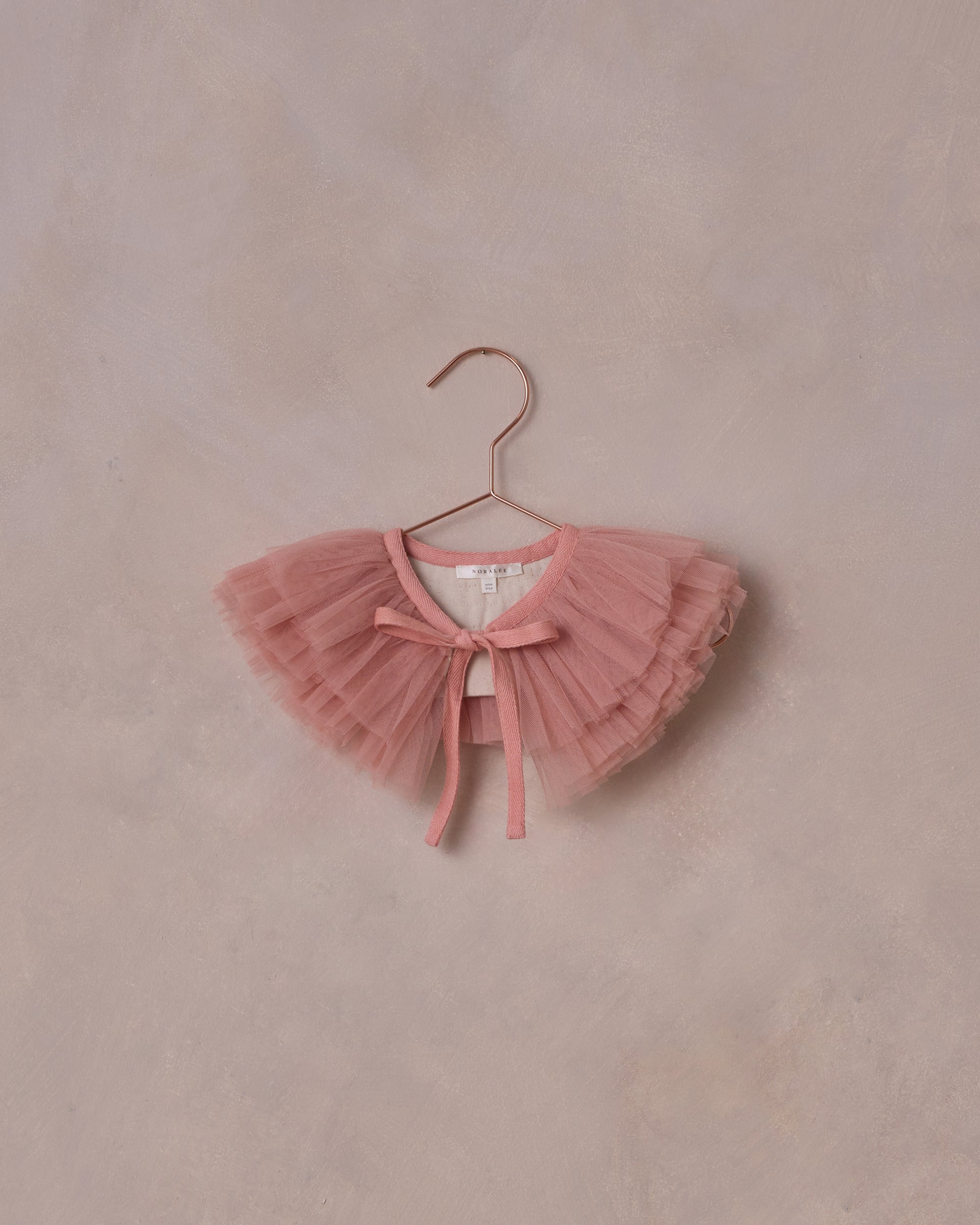 NORALEE RUFFLE TULLE COLLAR / LIPSTICK