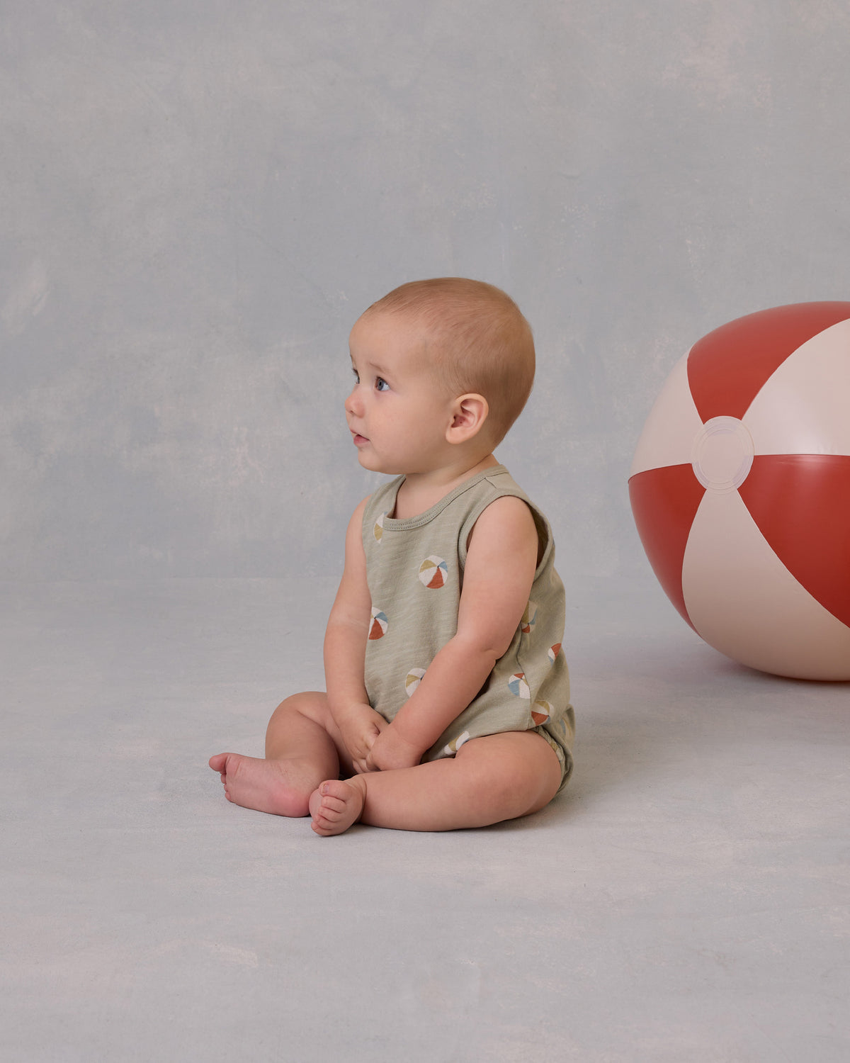 RYLEE + CRU BUBBLE ONESIE / BEACH BALL