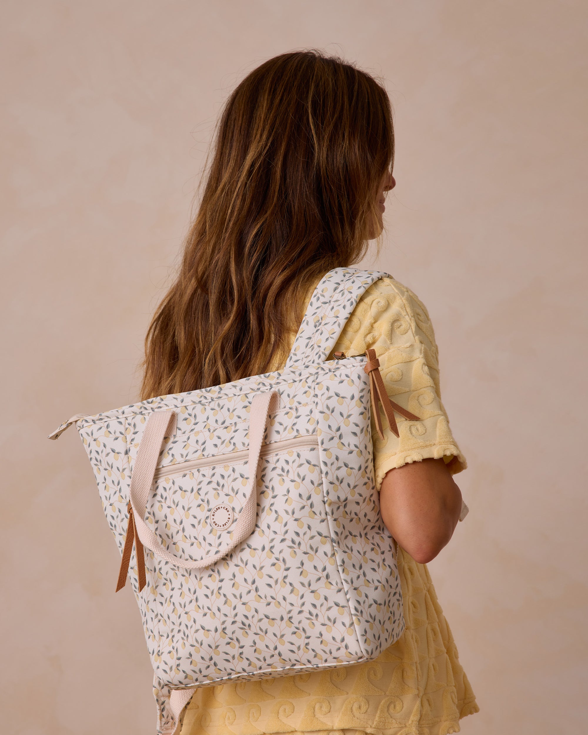 RYLEE + CRU COOLER BACKPACK / LEMONS