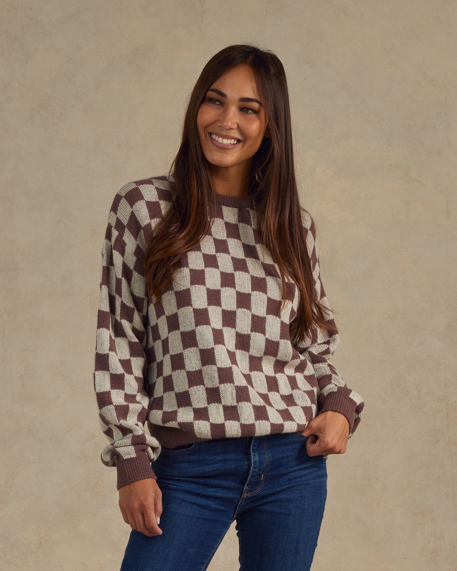 RYLEE + CRU WOMEN'S KNIT PULLOVER / PLUM CHECKER