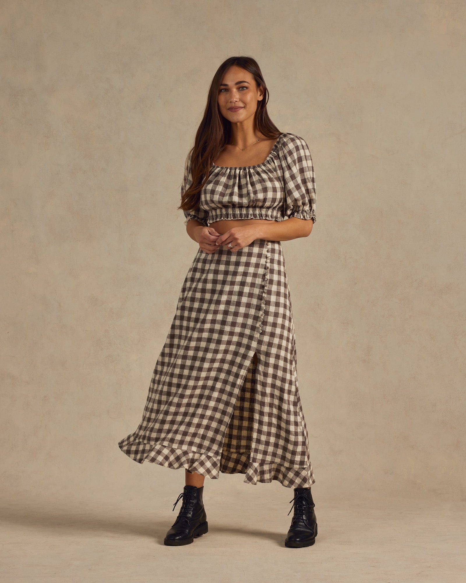 RYLEE + CRU WOMEN'S SEZAN TOP / CHARCOAL CHECK