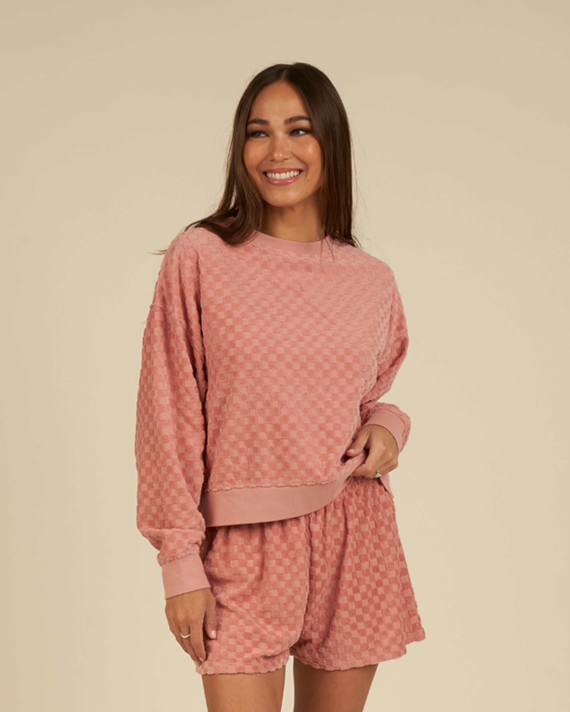 RYLEE + CRU WOMEN'S BOXY PULLOVER / PINK CHECK