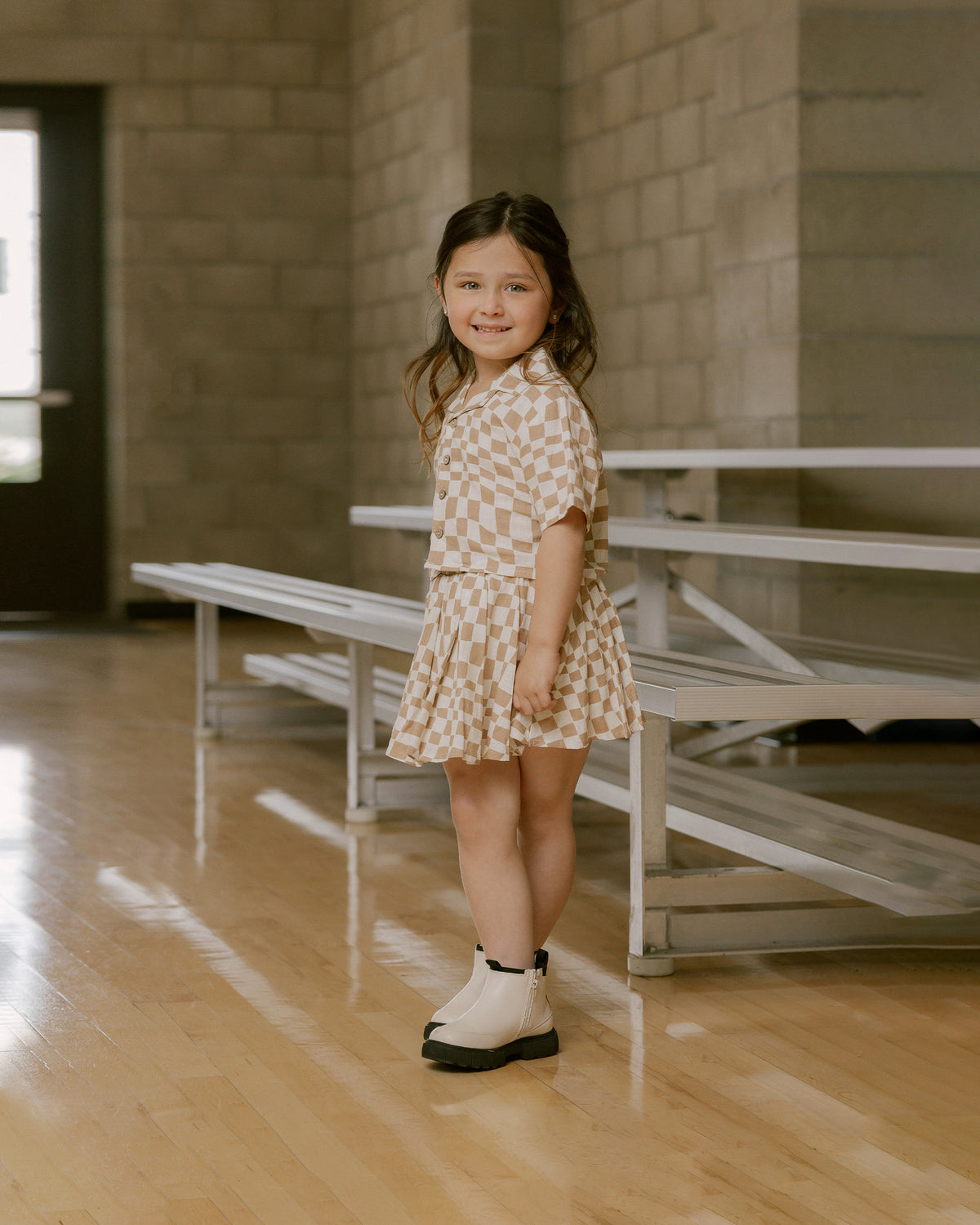 RYLEE + CRU MILEY TOP / SAND CHECK