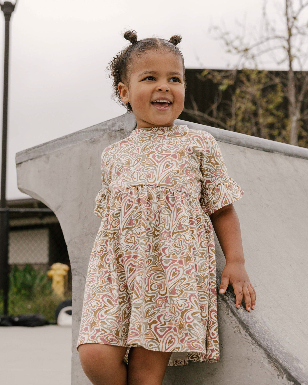 RYLEE + CRU JERSEY BABYDOLL DRESS / GROOVY