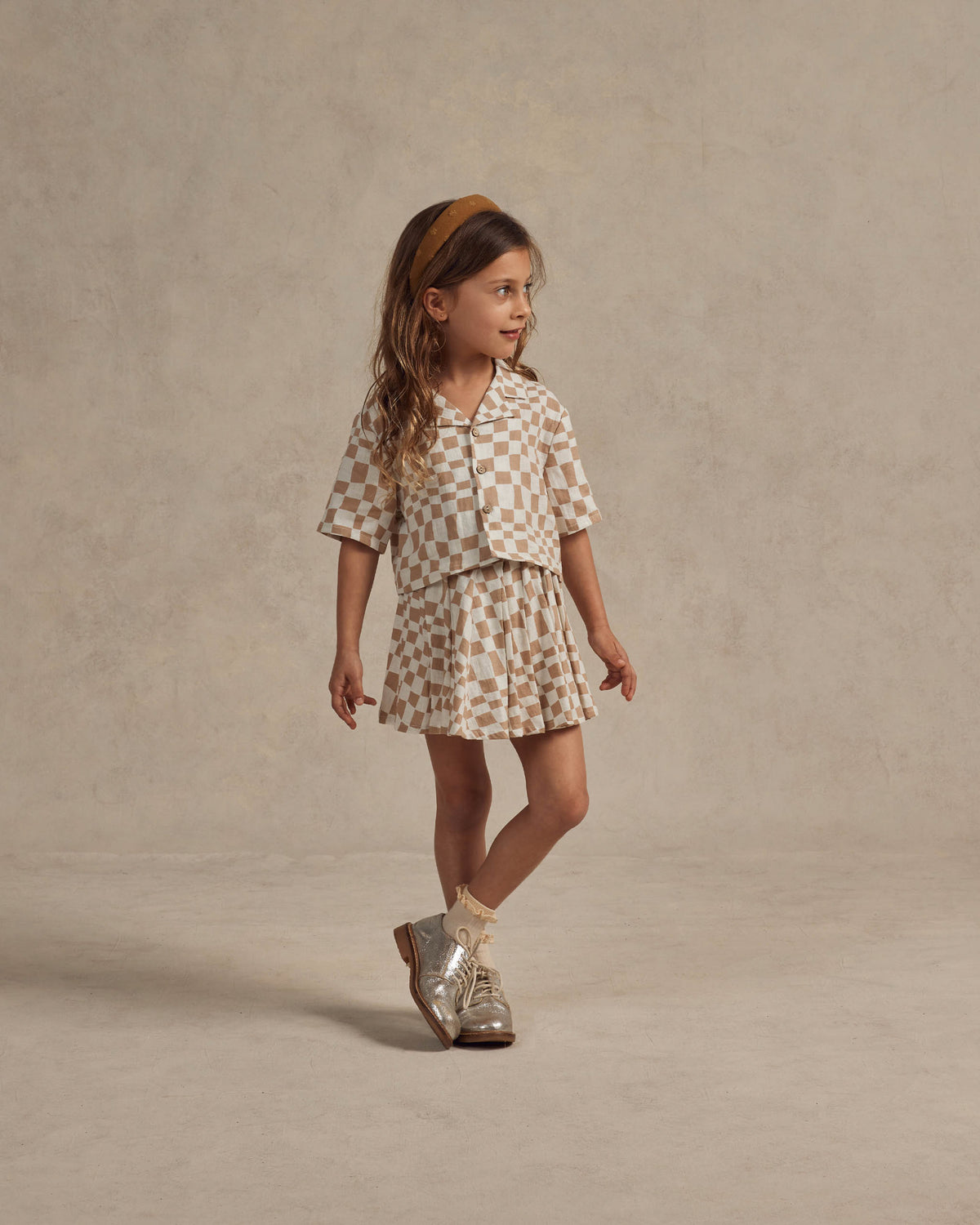 RYLEE + CRU MILEY TOP / SAND CHECK