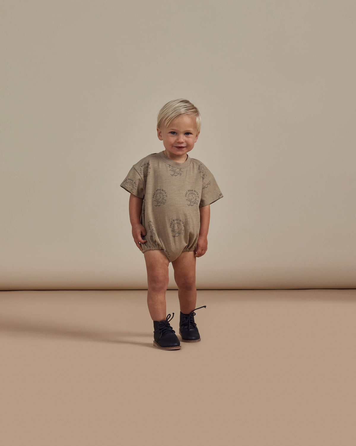 RYLEE + CRU RELAXED SHORT SLEEVE BUBBLE ROMPER / JUST ROLL WITH IT