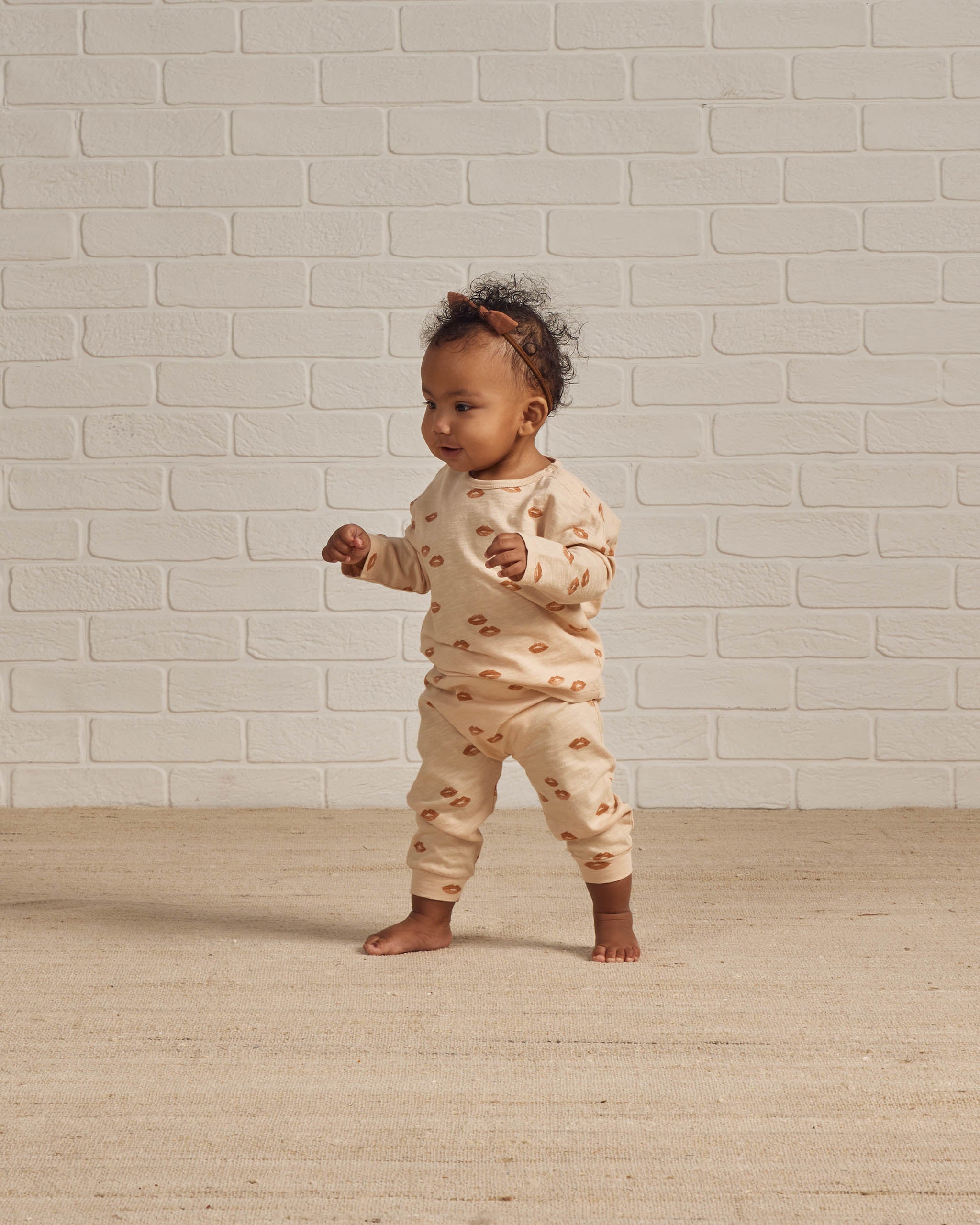 RYLEE + CRU SLOUCH PANT / LIPS
