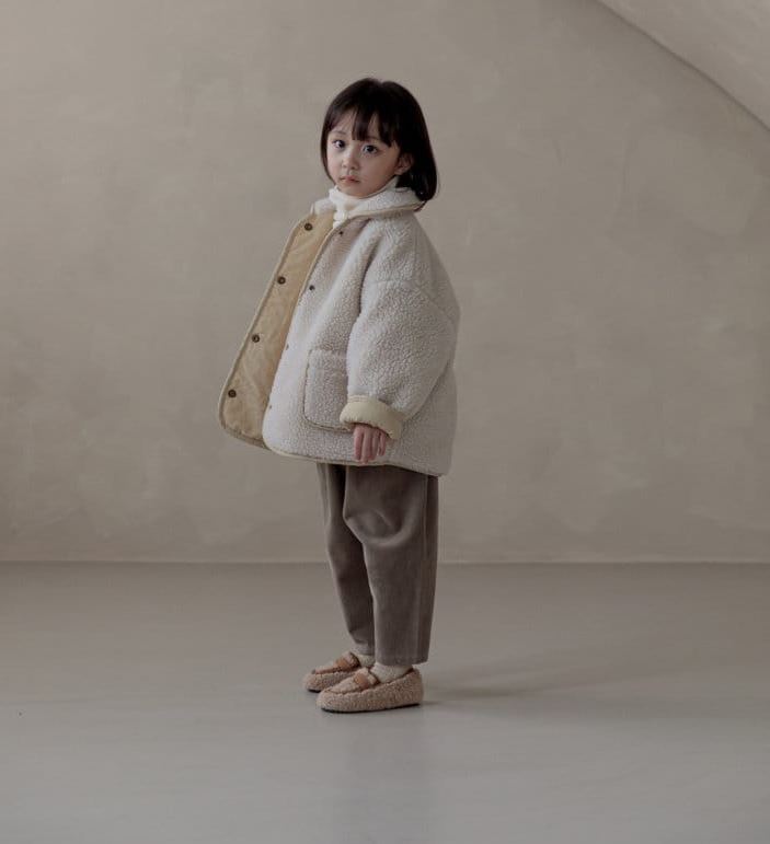 PADDED REVERSIBLE TEDDY JACKET / BEIGE
