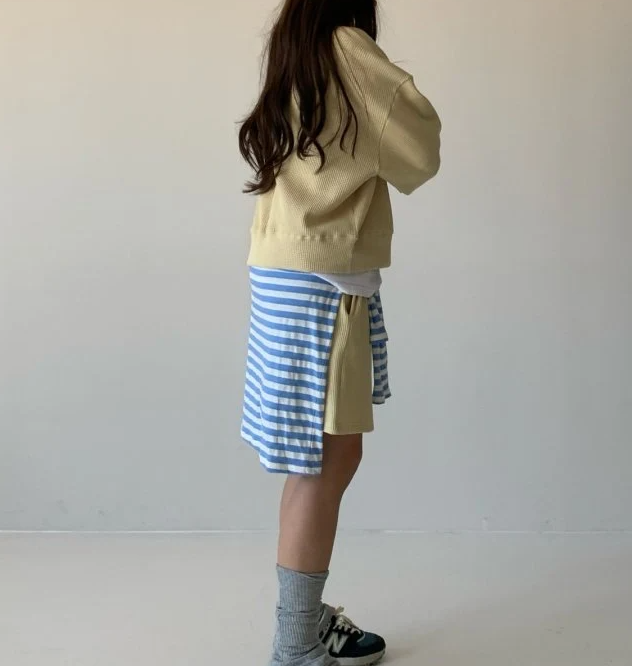 WOMEN&#39;S EVERYDAY STRIPED TEE / SKY