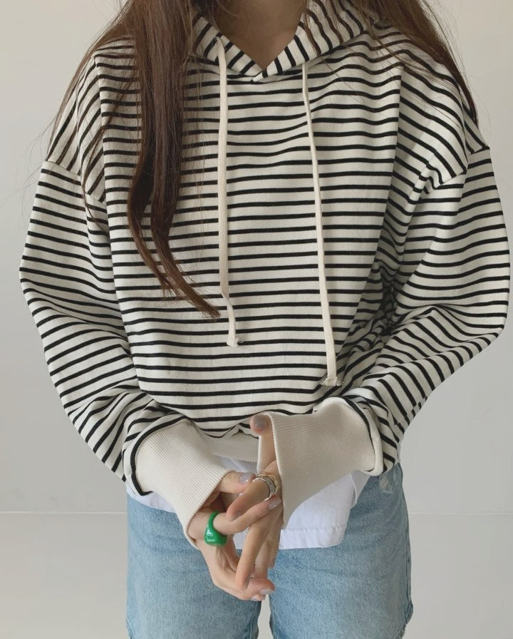 WOMEN&#39;S OFF-DUTY STRIPED PULLOVER HOODIE