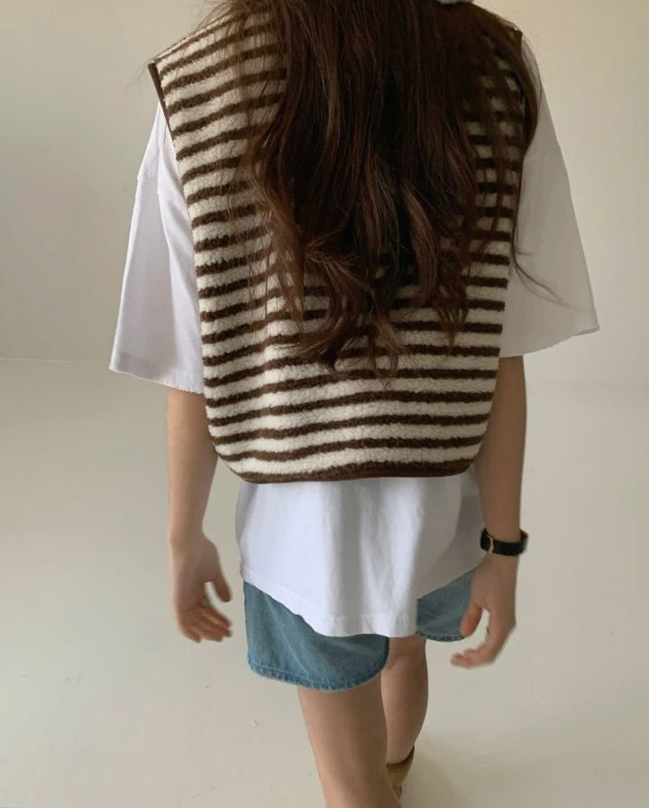 WOMEN&#39;S TEDDY SHERPA STRIPED VEST / CHOCOLATE OAT