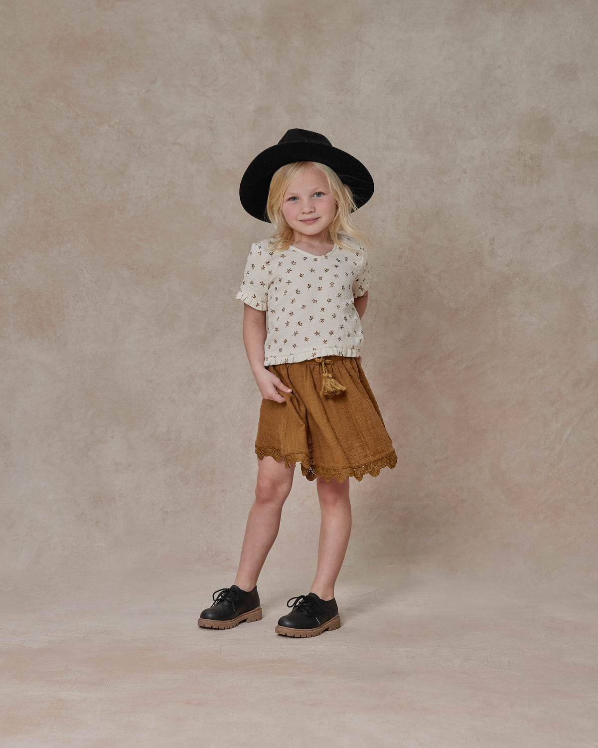 RYLEE + CRU MINI SKIRT / CHARTREUSE - Milk + Bots