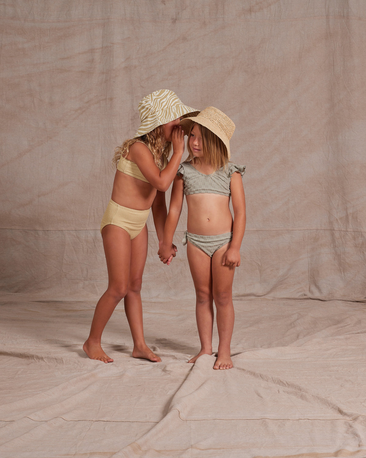 RYLEE + CRU BEACH BUCKET HAT / ZEBRA