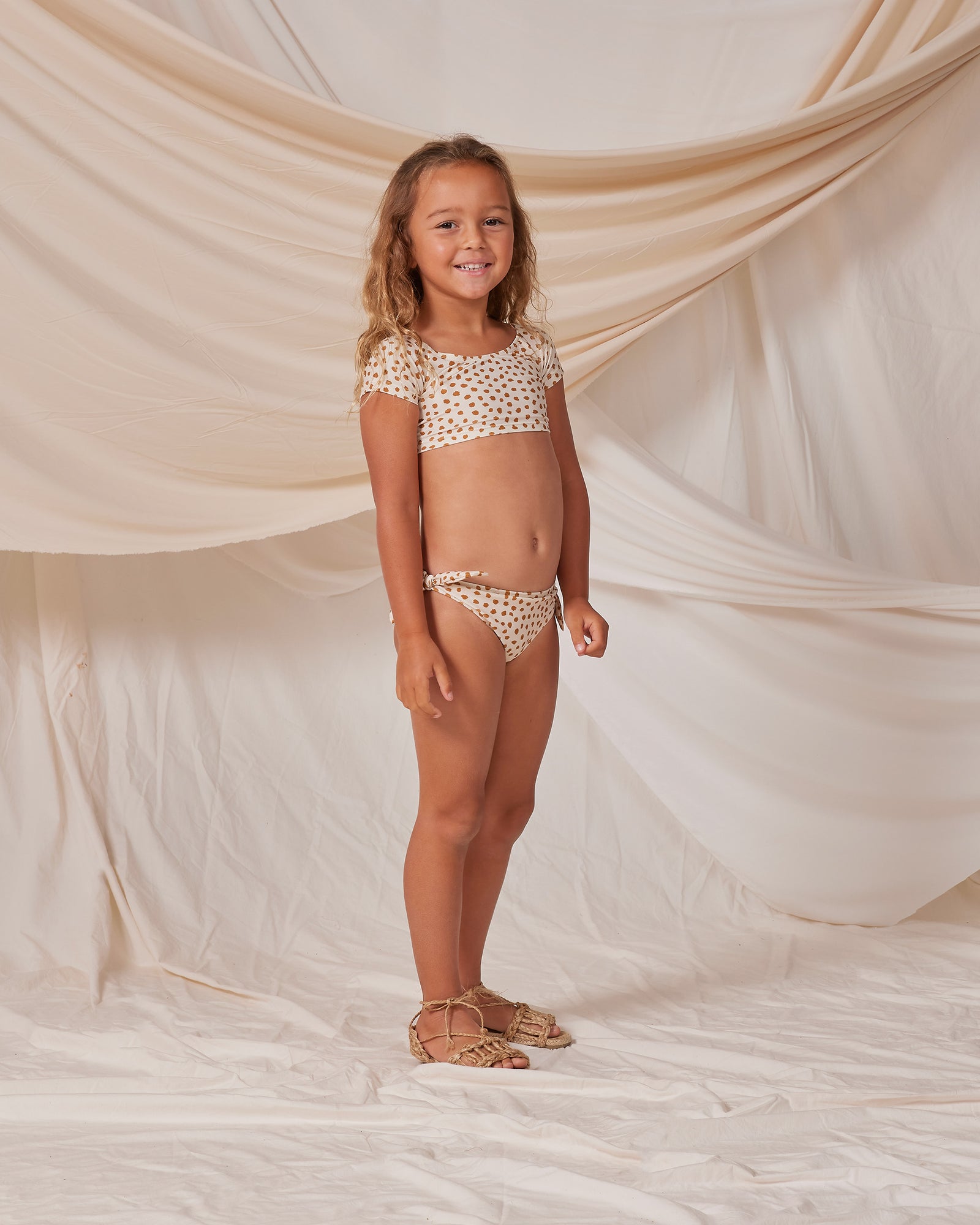 RYLEE + CRU CROPPED RASHGUARD SET / SPOTS