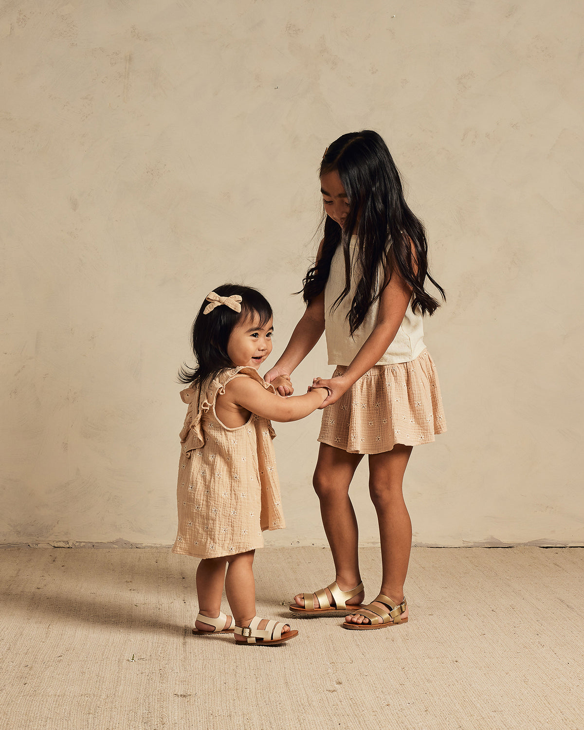 RYLEE + CRU MAISIE DRESS / DAISY EMBROIDERY