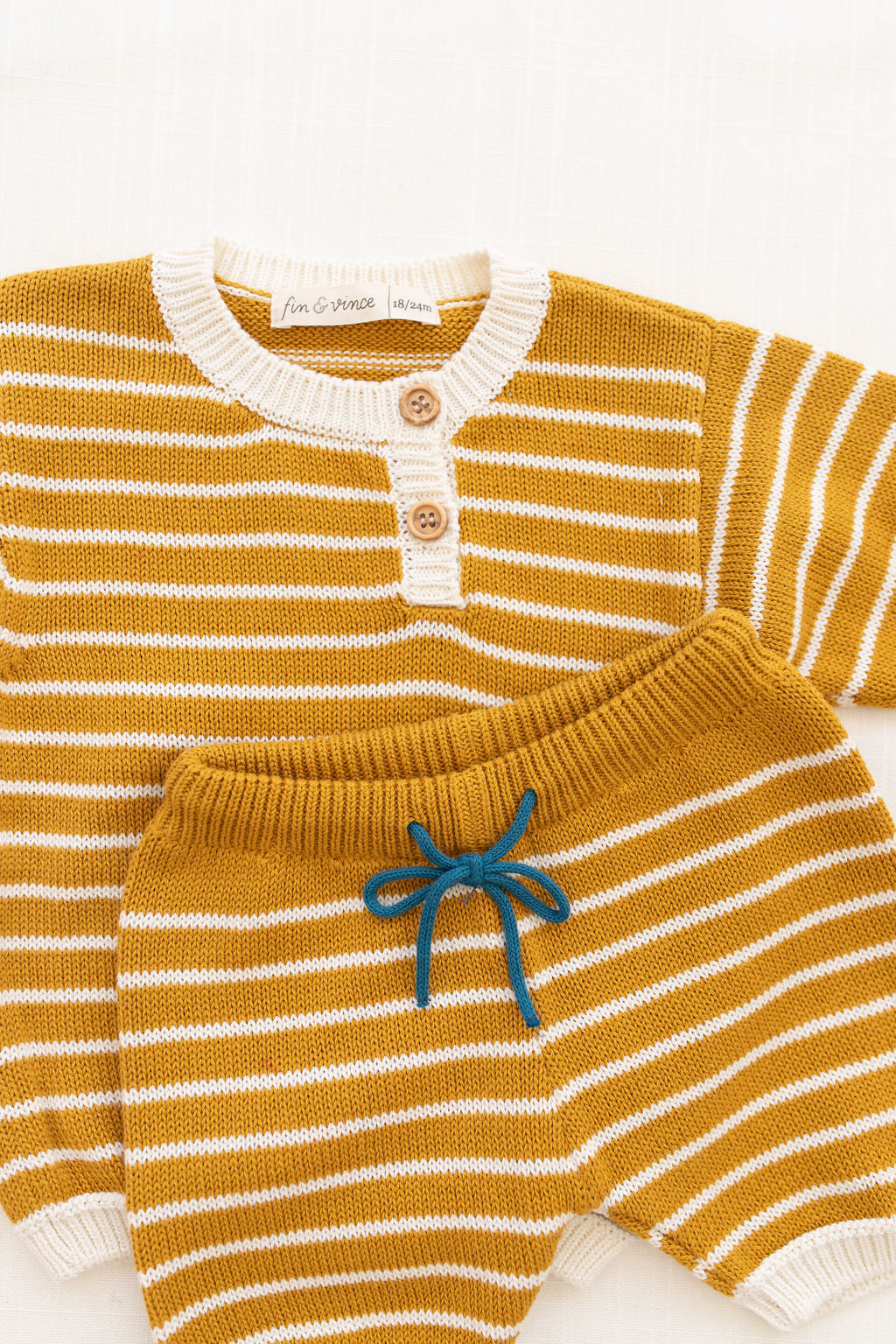 FIN &amp; VINCE ZION KNIT SHORTIES / GOLDENROD