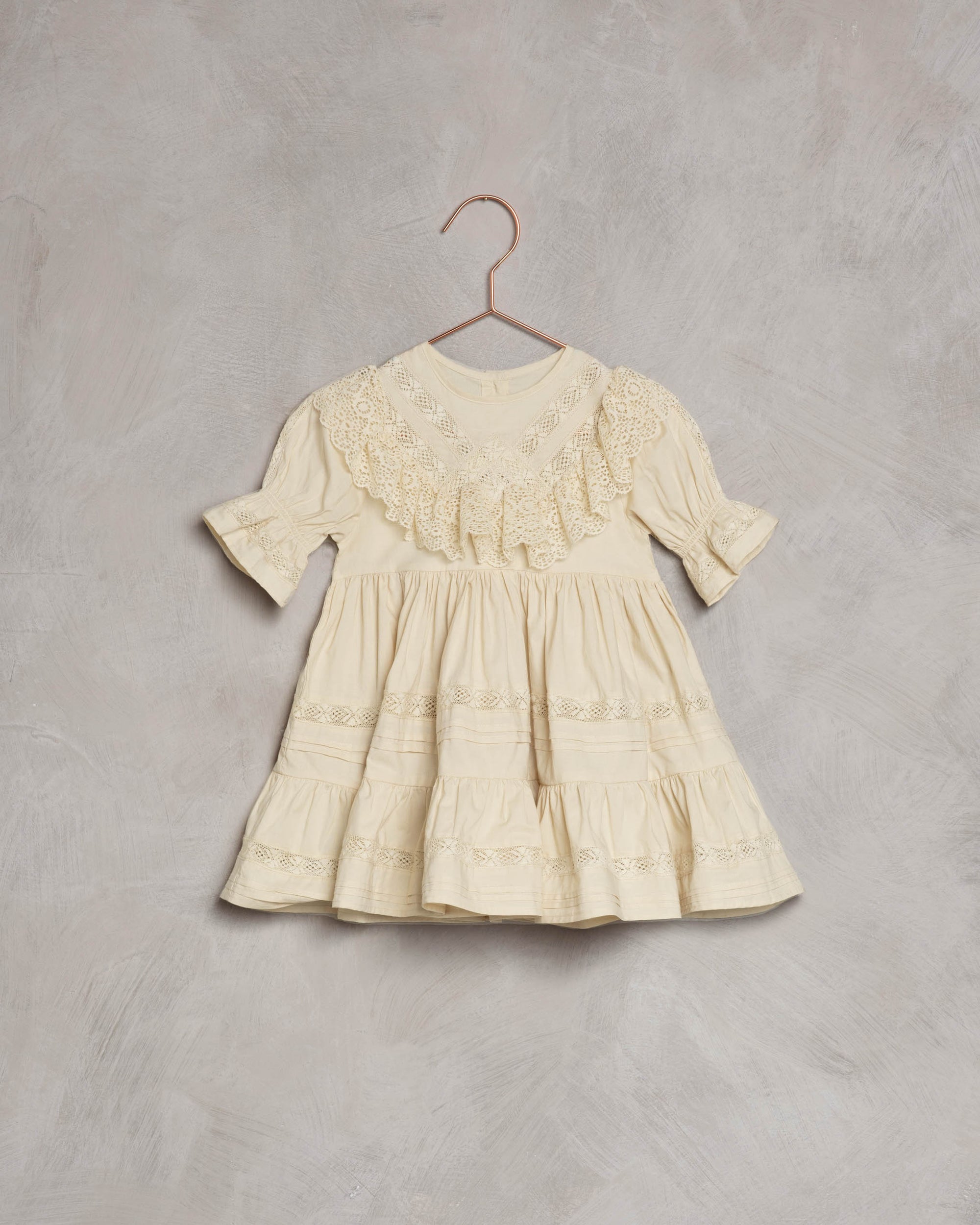 NORALEE GENEVIEVE DRESS / CHAMPAGNE