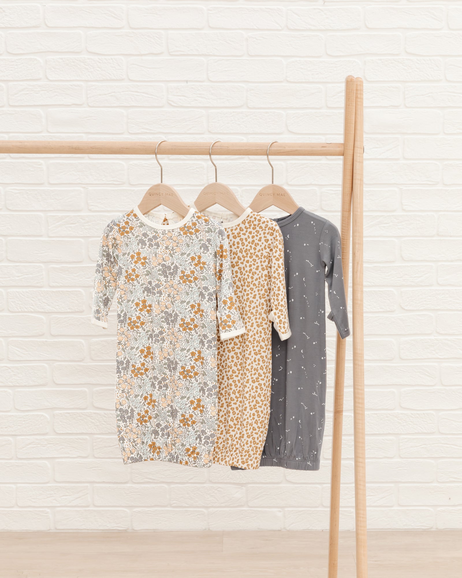 QUINCY MAE BAMBOO BABY GOWN / CHEETAH