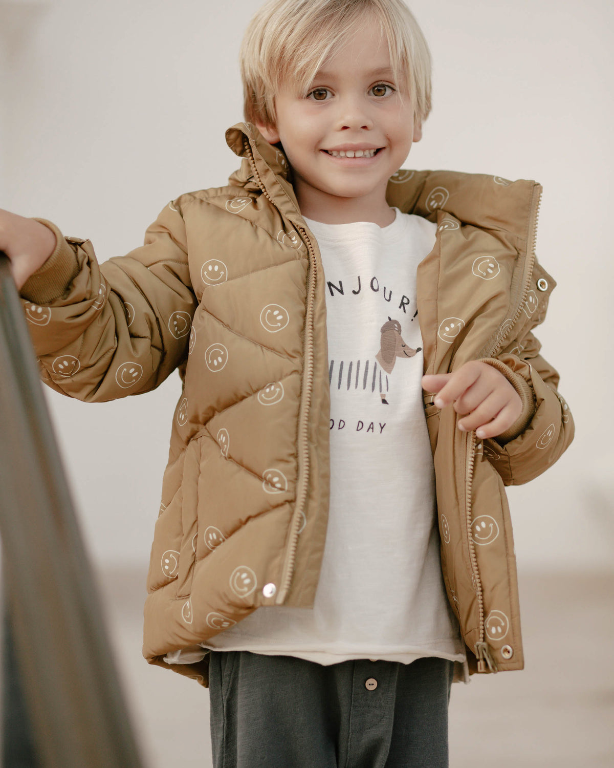 RYLEE + CRU PUFFER JACKET / SMILEY