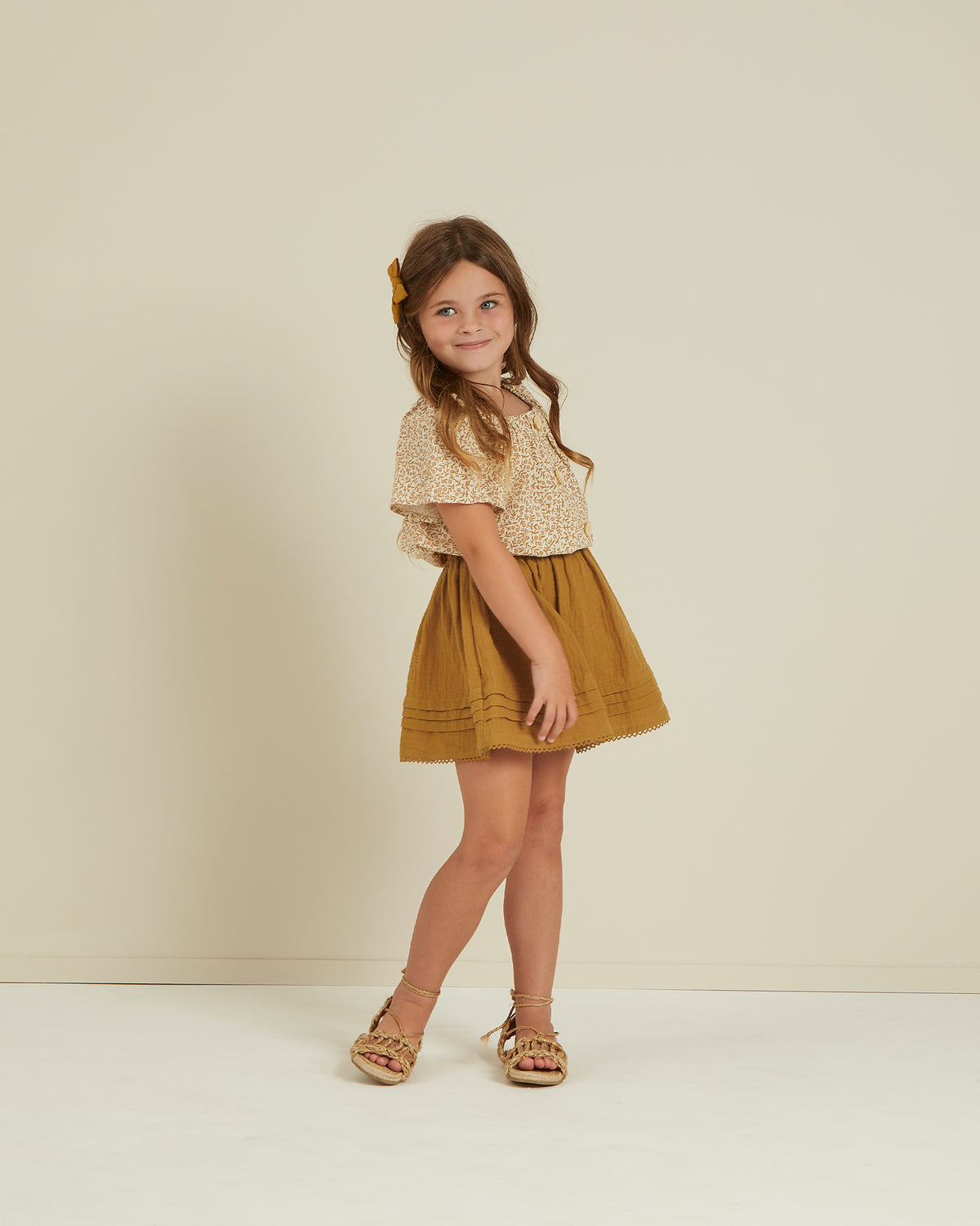 RYLEE + CRU LEAH TOP / MARIGOLD