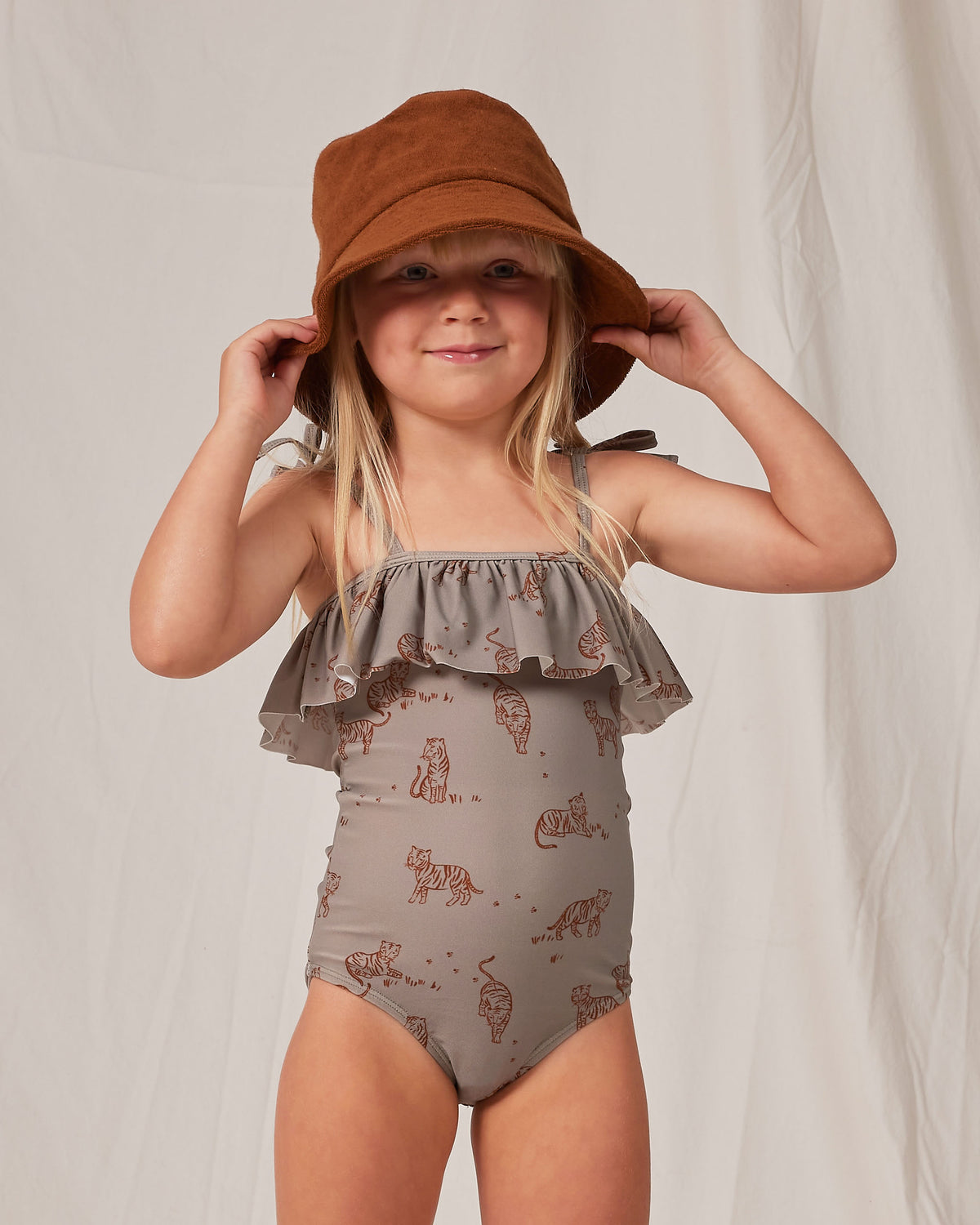 RYLEE + CRU WIDE BRIM BUCKET / CHOCOLATE