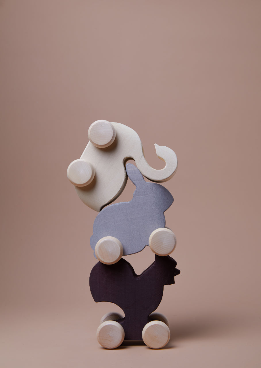 RADUGA GREZ VEHICLE BLACK HEN