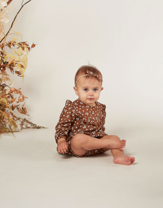 RYLEE + CRU DITSY VICTORIA BLOUSE / CINNAMON