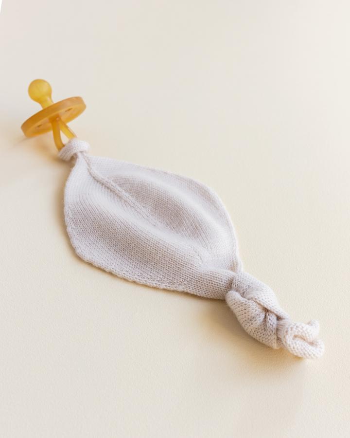 HVID COMFORTER TITI / PACIFIER HOLDER / OFF WHITE