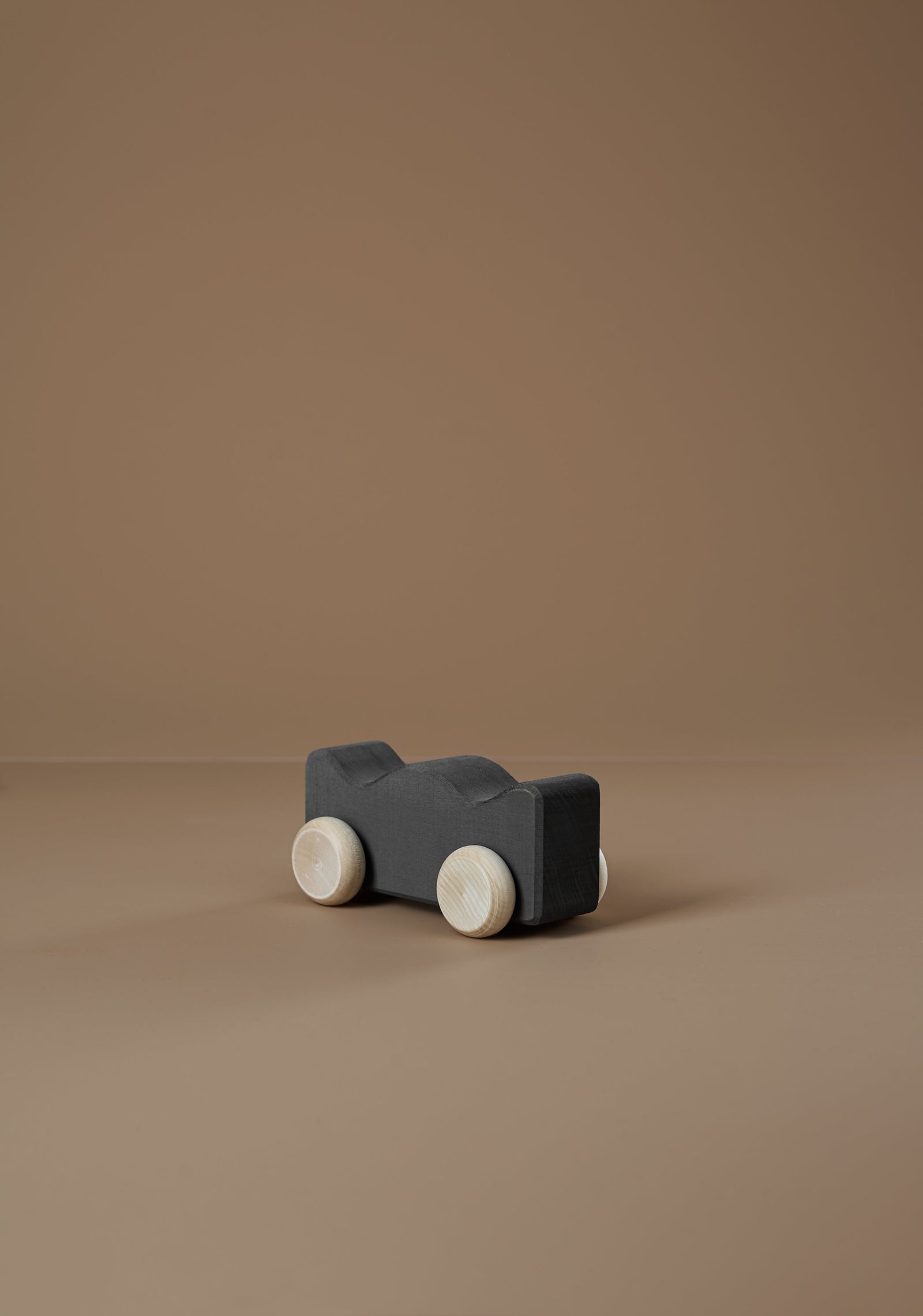 RADUGA GREZ WOODEN TOY CAR / COAL